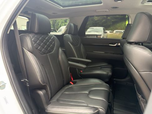 Used 2022 Hyundai Palisade Limited FWD image 21