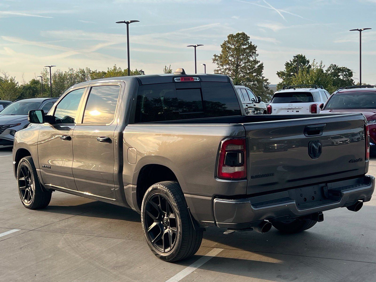 Used 2024 RAM 1500 Laramie AWD/4WD image 16