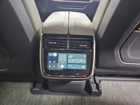 Used 2023 Rivian R1T Adventure image 28