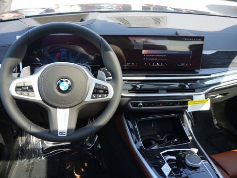 Used 2026 BMW X5 sDrive40i w/ M Sport Package RWD image 7