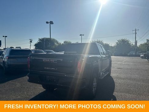 Used 2021 GMC Sierra 2500 Denali AWD/4WD image 3