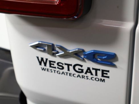 Used 2023 Jeep Wrangler Unlimited Sahara w/ Cold Weather Group AWD/4WD image 45