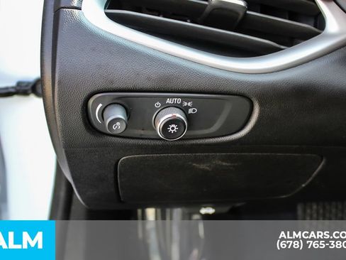 Used 2024 Chevrolet Malibu LT FWD image 27