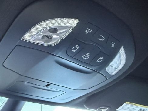 New 2026 Chrysler Pacifica Select w/ S Appearance Package image 20