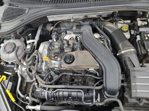 Used 2024 Volkswagen Jetta SE image 30