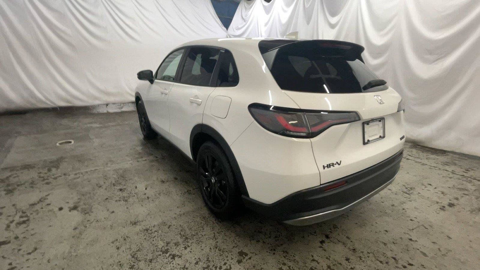 Certified 2026 Honda HR-V Sport image 10