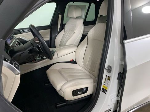 Used 2023 BMW X5 xDrive40i w/ Premium Package image 31