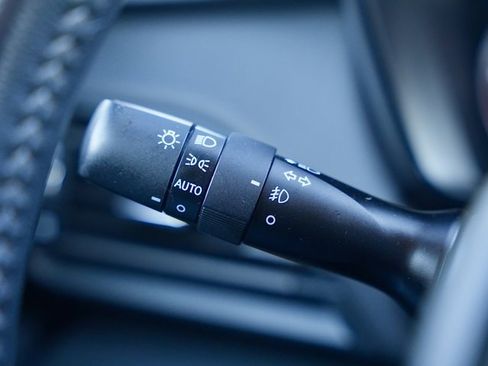 Used 2022 Subaru Outback Premium image 23