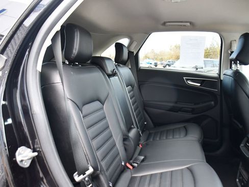 Used 2024 Ford Edge SEL w/ Convenience Package image 17