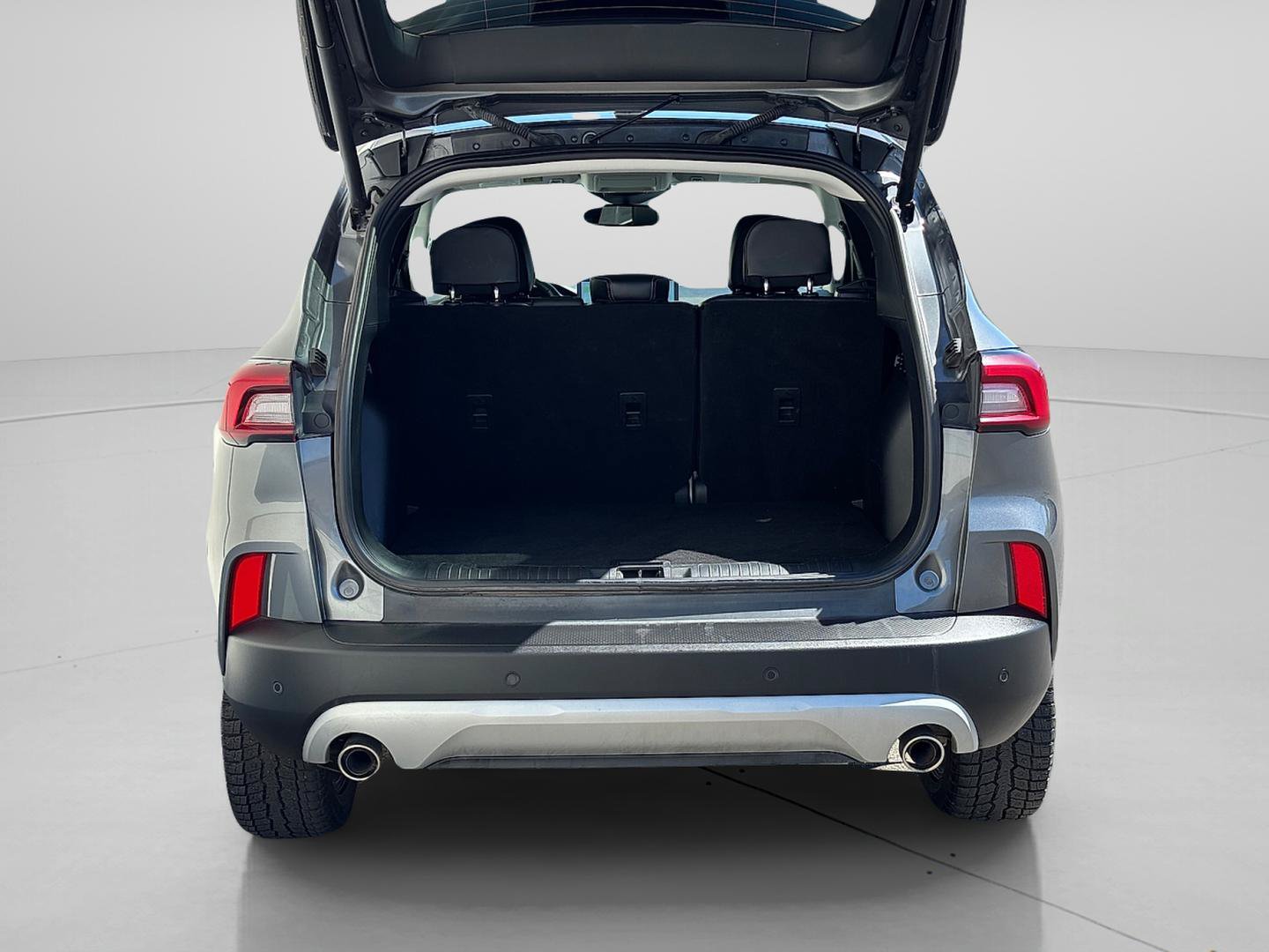 Used 2025 Ford Escape Platinum AWD/4WD image 5