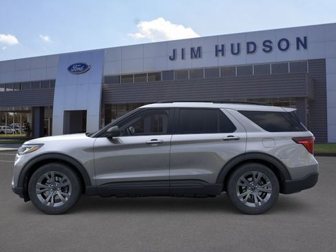 New 2026 Ford Explorer Active image 3