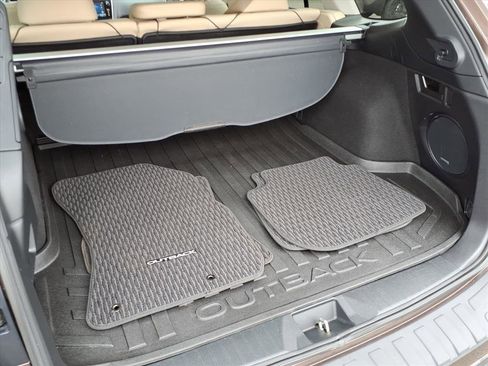 Used 2019 Subaru Outback 2.5i Limited w/ Popular Package #2 image 18