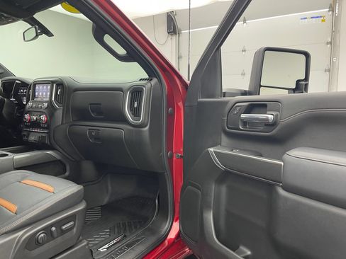 Used 2022 GMC Sierra 2500 AT4 w/ Gooseneck/5TH Wheel Package AWD/4WD image 32