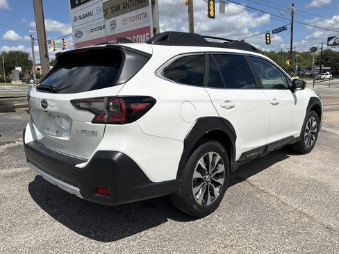 Certified 2023 Subaru Outback Limited AWD/4WD image 3