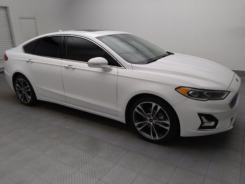 Used 2019 Ford Fusion Titanium AWD/4WD image 11