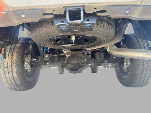 New 2026 RAM 2500 Big Horn AWD/4WD image 9