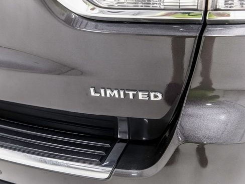 Used 2018 Jeep Grand Cherokee Limited RWD image 6