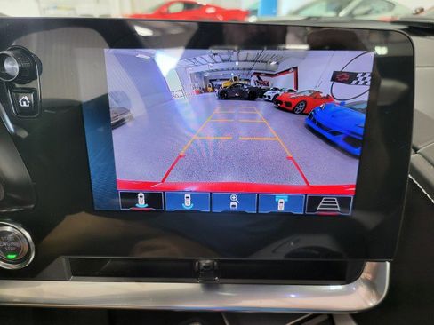 Used 2024 Chevrolet Corvette Stingray Premium Conv w/ Z51 Performance Package image 33