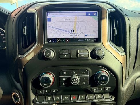 Used 2023 Chevrolet Silverado 2500 High Country w/ Z71 Off-Road Package AWD/4WD image 29