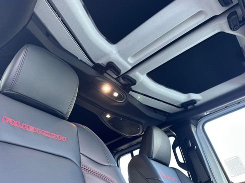 New 2026 Jeep Wrangler Unlimited Rubicon image 21