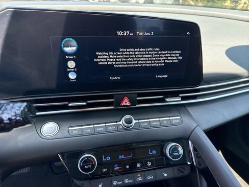 Used 2023 Hyundai Elantra SEL w/ Convenience Package FWD image 5