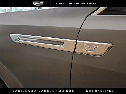 New 2026 Cadillac Escalade IQ Luxury 2 image 10