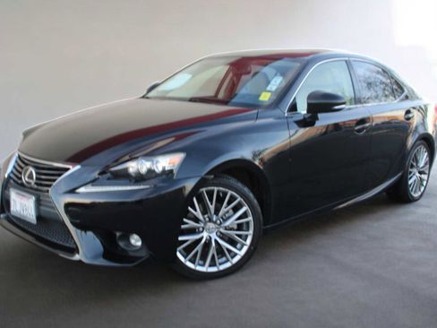 Used 2015 Lexus IS 250 image 10