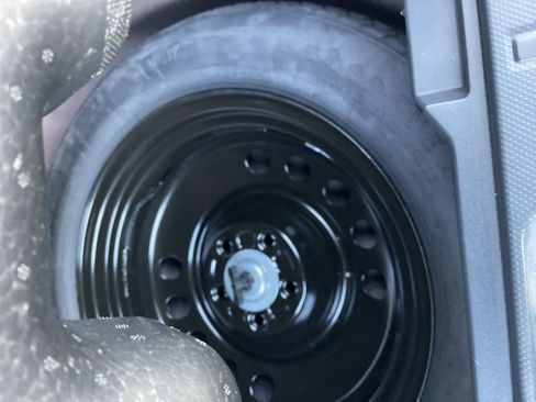 Certified 2025 Subaru Outback Premium image 15