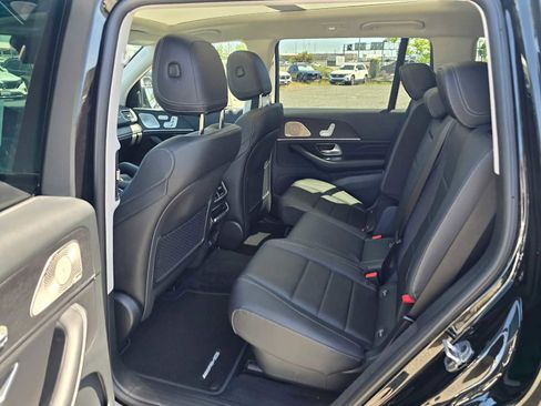 New 2026 Mercedes-Benz GLS 450 4MATIC image 18