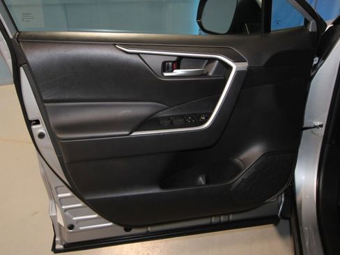 Used 2024 Toyota RAV4 XLE image 5