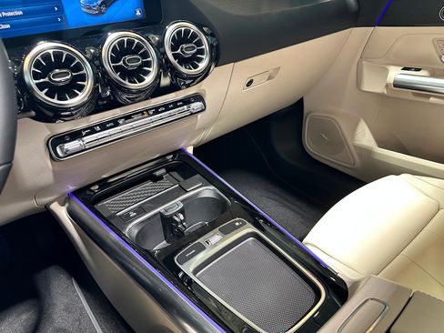 New 2026 Mercedes-Benz GLA 250 4MATIC image 12
