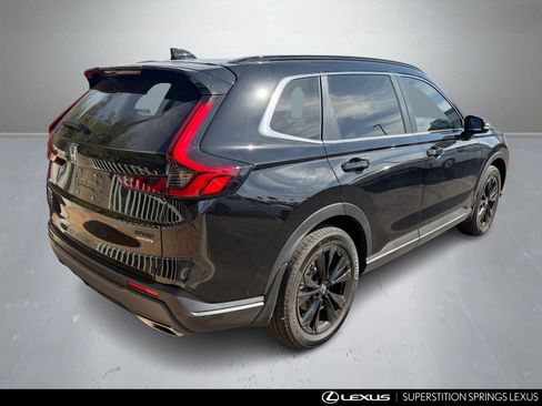 Used 2024 Honda CR-V Sport Touring image 3