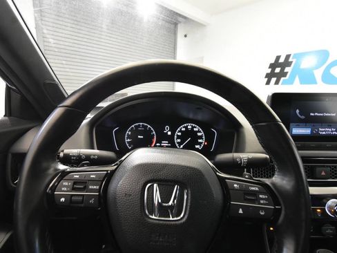 Used 2025 Honda Civic Sport image 25