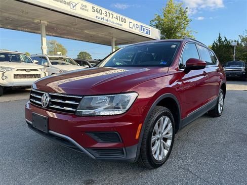 Used 2018 Volkswagen Tiguan SE AWD/4WD image 1