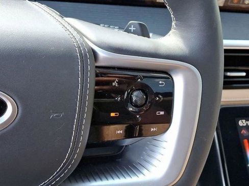 Used 2025 INFINITI QX80 Sensory image 26