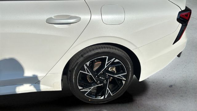 Used 2025 Kia K5 GT-Line FWD image 36