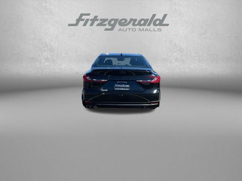 Used 2026 Toyota Camry SE FWD image 6