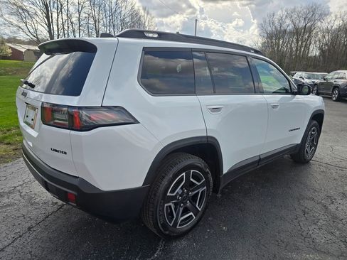 Used 2026 Jeep Cherokee Limited image 7