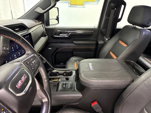 Used 2024 GMC Sierra 2500 AT4 w/ AT4 Premium Plus Package image 28