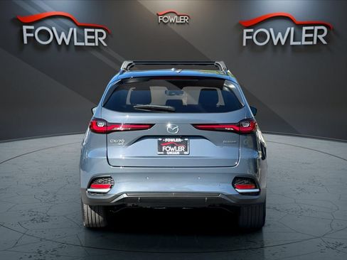 Certified 2025 MAZDA CX-70 Plug-In Hybrid w/ Premium Plus AWD/4WD image 4