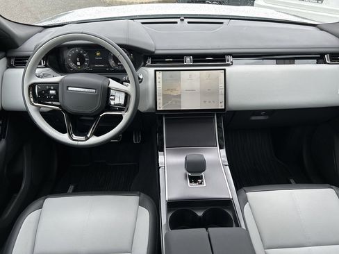 New 2026 Land Rover Range Rover Velar Dynamic SE image 22