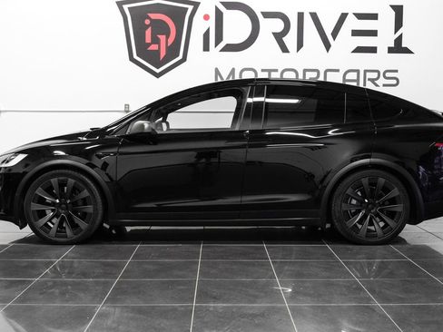 Used 2022 Tesla Model X Plaid image 17