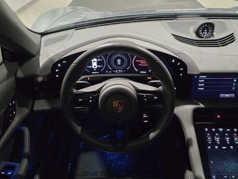 Used 2022 Porsche Taycan 4S image 23