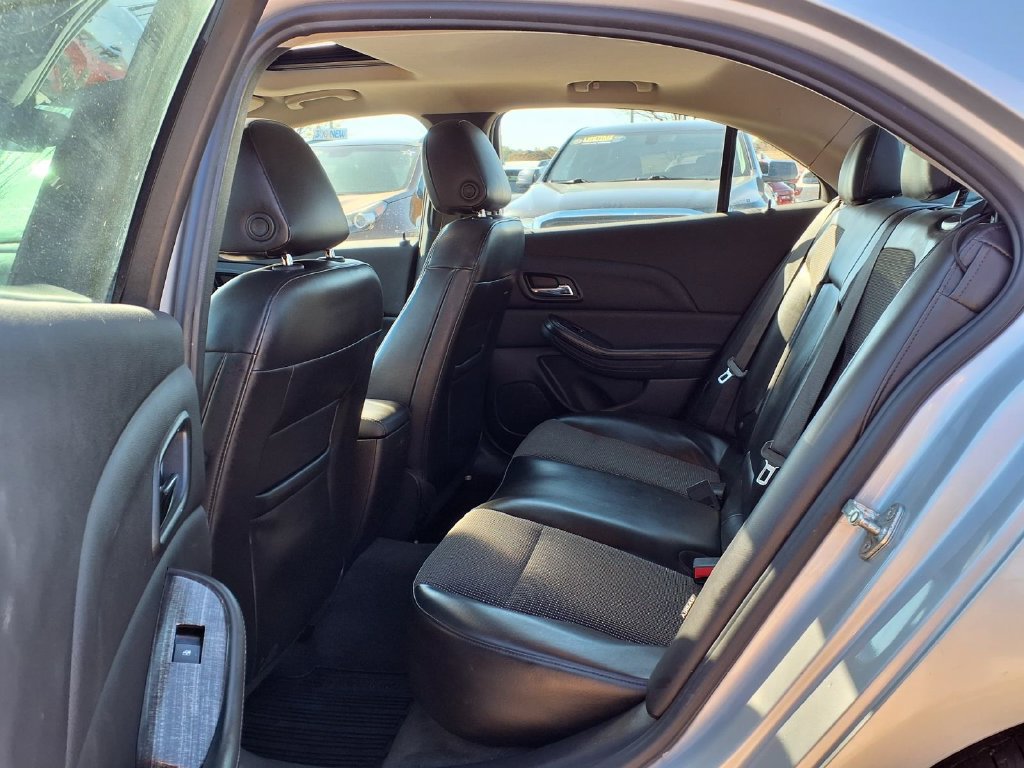 Used 2014 Chevrolet Malibu LT w/ Power Convenience Package FWD image 7