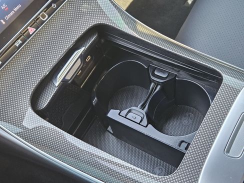 Used 2025 Mercedes-Benz C 300 4MATIC Sedan image 20