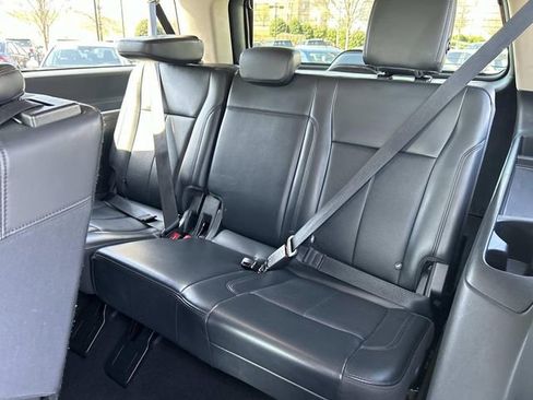 Used 2024 Ford Expedition Max XLT image 21