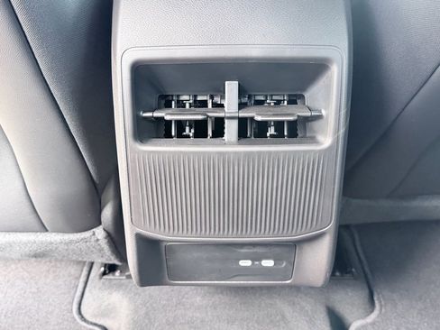 New 2026 Jeep Cherokee Limited image 27