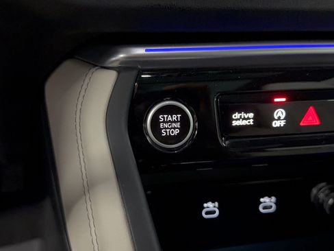 Certified 2025 Audi Q5 Premium w/ Premium Plus AWD/4WD image 20