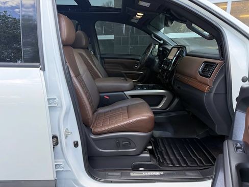 Used 2021 Nissan Titan Platinum Reserve w/ Moonroof Package AWD/4WD image 44