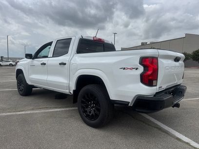 New 2026 Chevrolet Colorado W/T w/ WT Custom Package